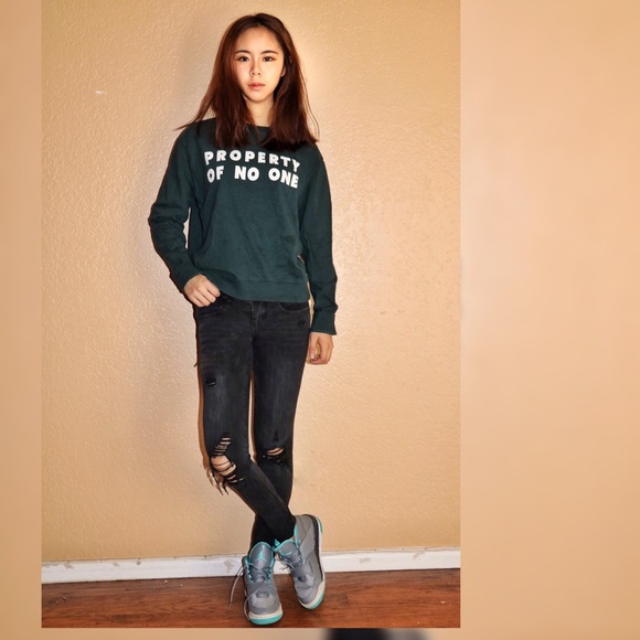 SOLD‼️H&M sweatshirt - Picture 1 of 2